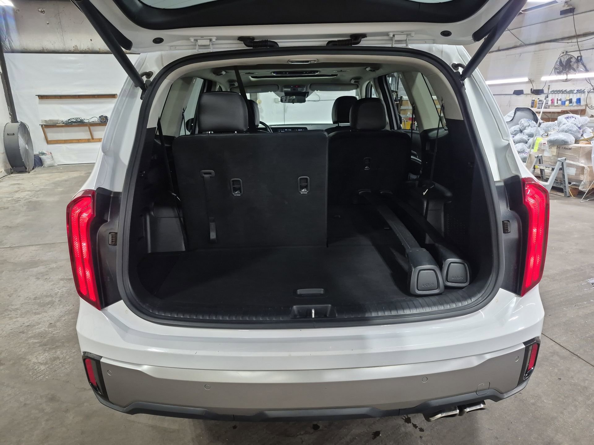 Used 2025 Kia Telluride S AWD/4WD image 26