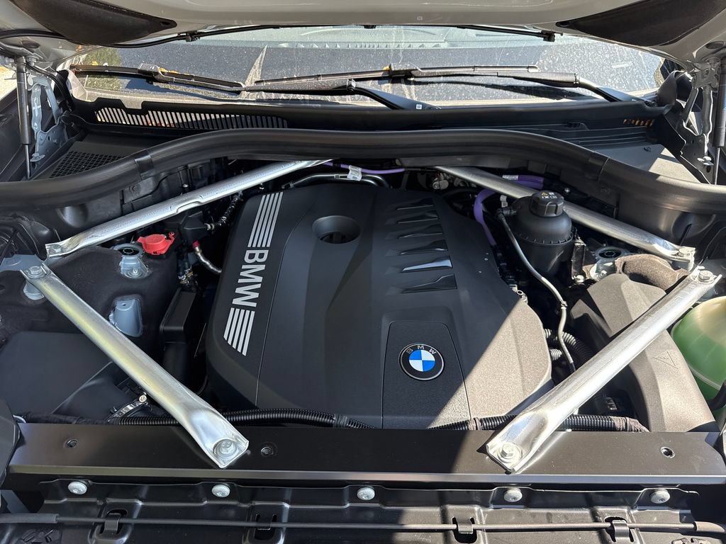 New 2027 BMW X7 xDrive40i w/ M Sport Package AWD/4WD image 32