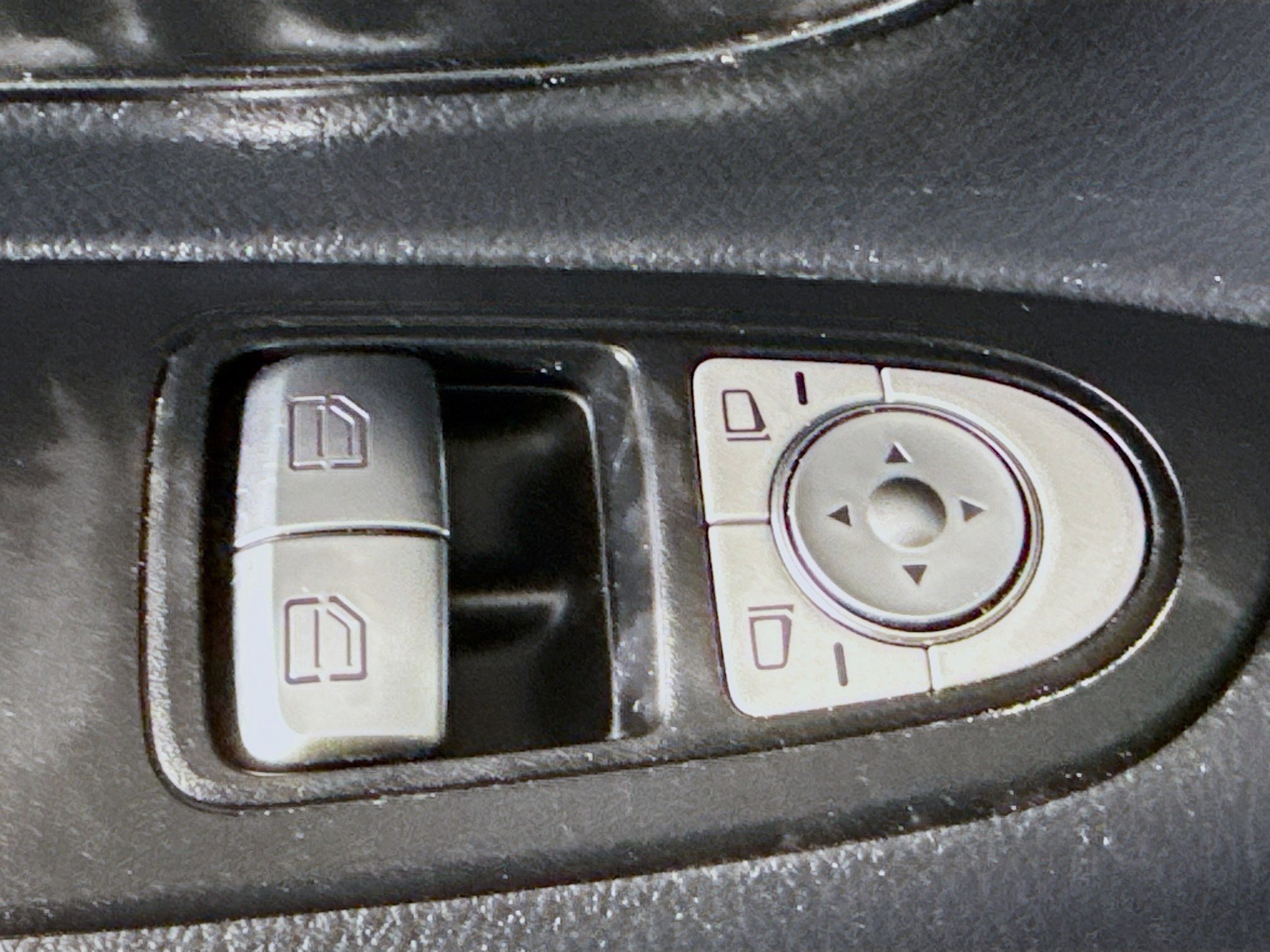 Used 2020 Mercedes-Benz Metris Passenger w/ Premium Safety Package image 23