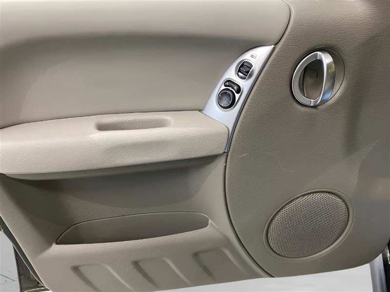 Used 2005 Jeep Liberty Limited image 11