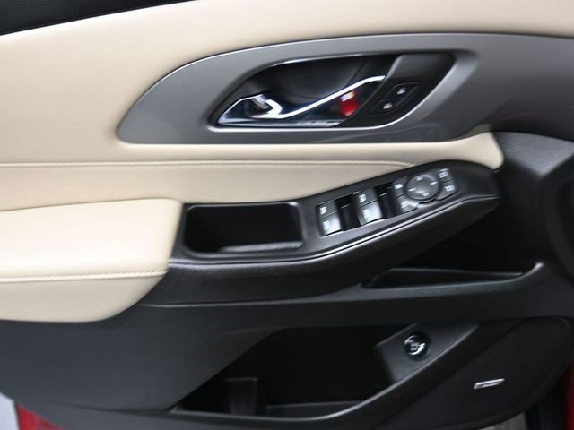 Used 2023 Chevrolet Traverse LT w/ LT Premium Package image 13