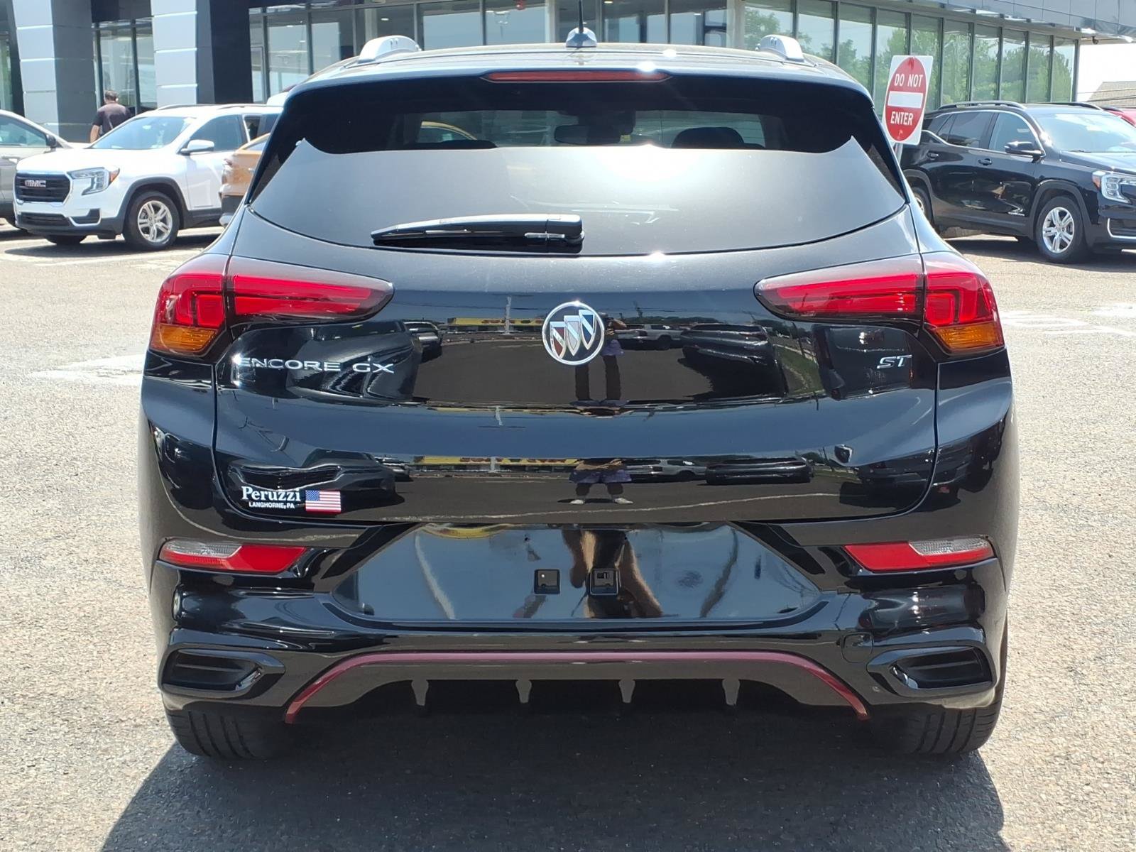 Certified 2023 Buick Encore GX Select w/ Sport Touring Package FWD image 4