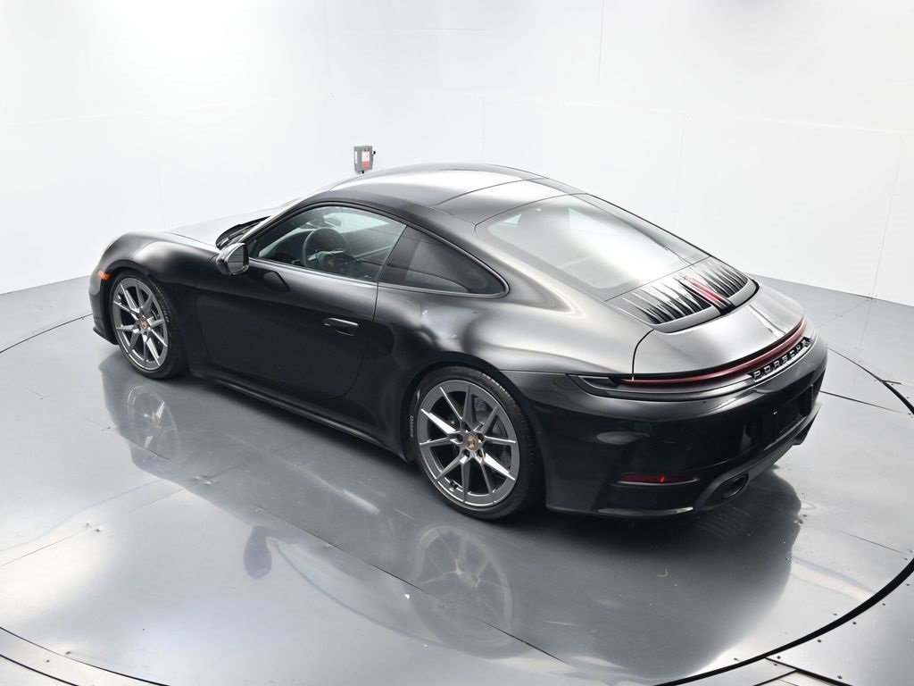 Used 2025 Porsche 911 Carrera image 30