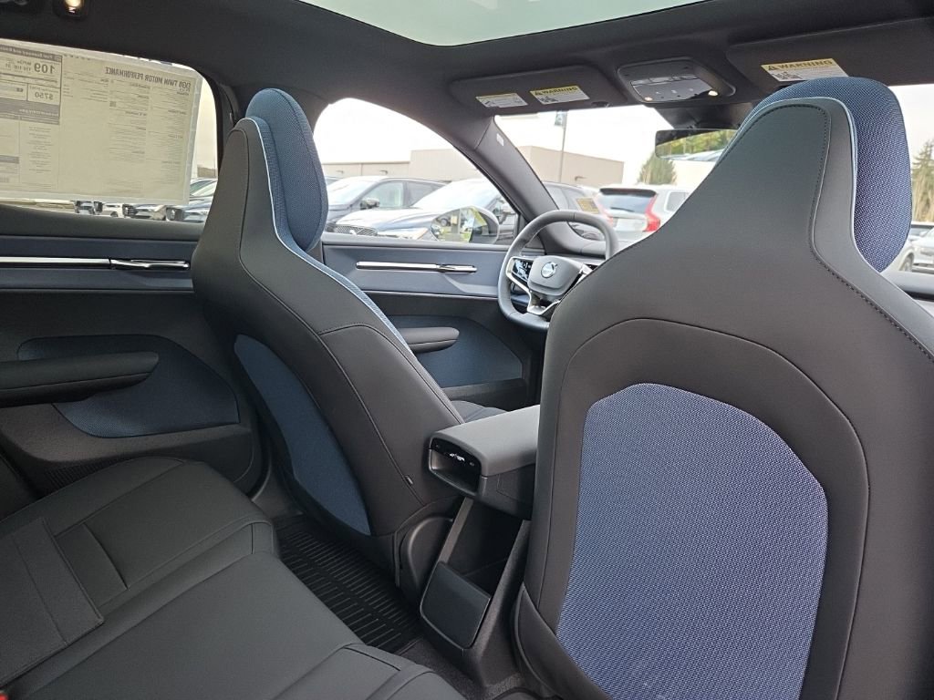 New 2025 Volvo EX30 Plus w/ Protection Package Premier image 8