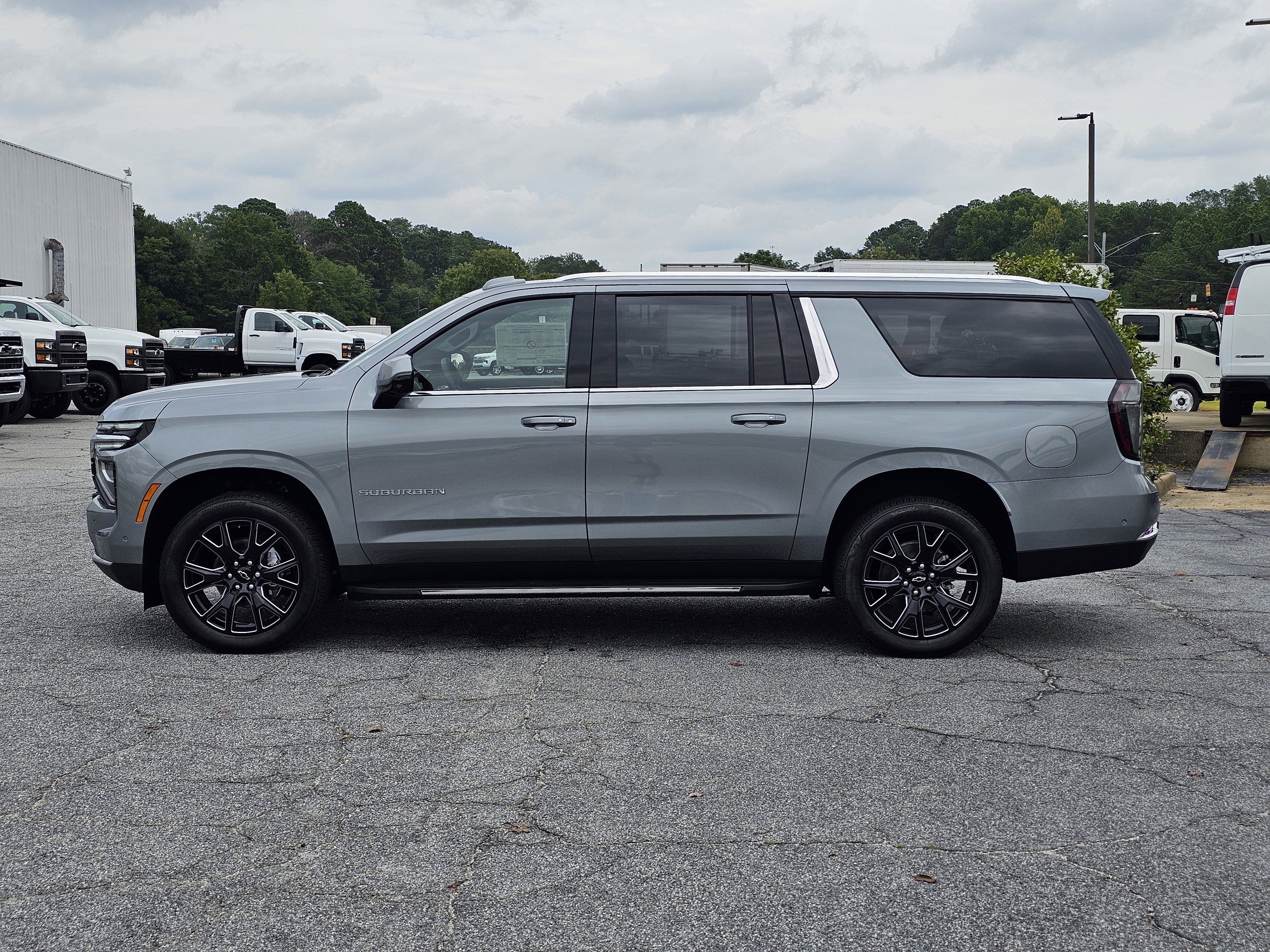 New 2026 Chevrolet Suburban LT w/ Comfort Package image 48