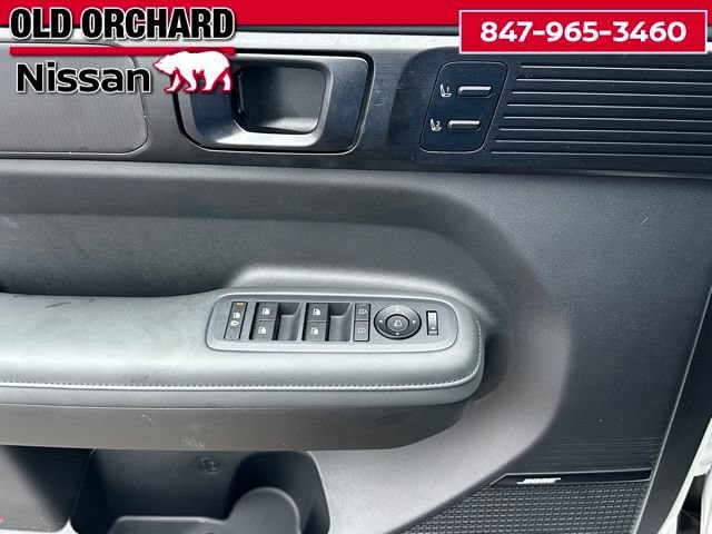 Used 2025 Hyundai Santa Fe Calligraphy AWD/4WD image 9