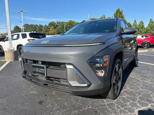Used 2024 Hyundai Kona SEL AWD/4WD image 2