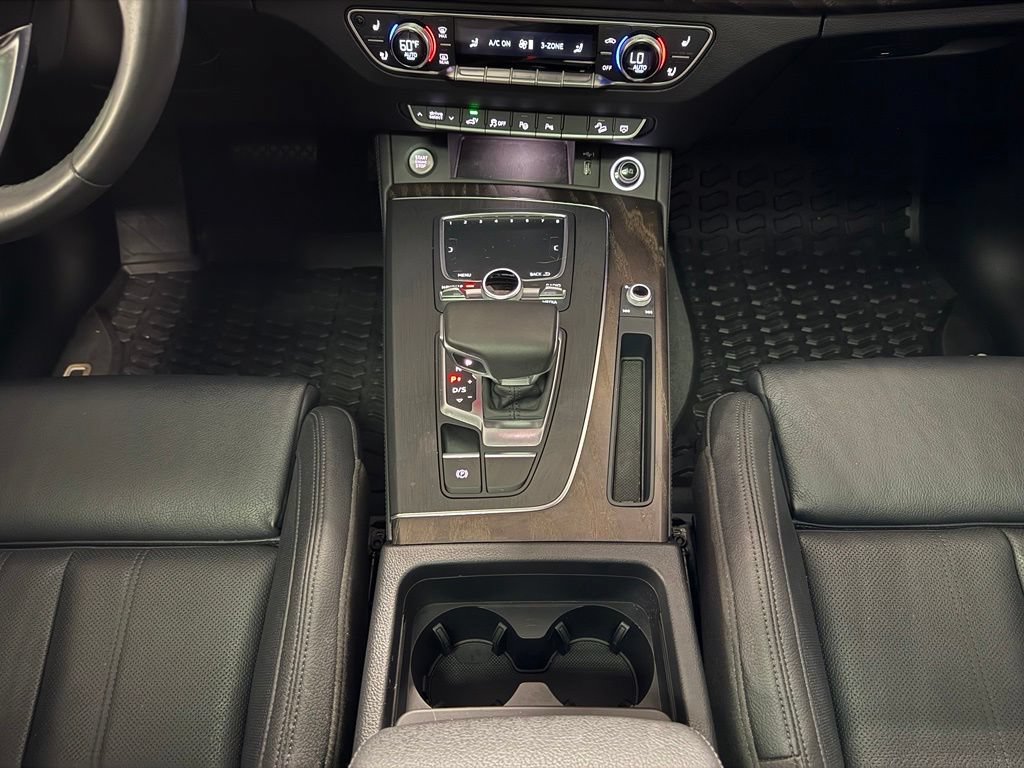 Used 2020 Audi Q5 e Prestige w/ Prestige Package AWD/4WD image 13