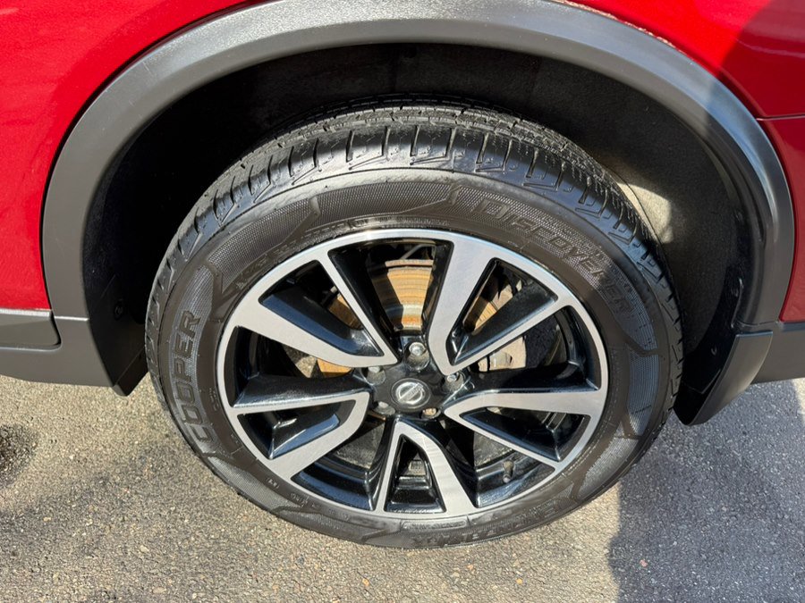 Used 2020 Nissan Rogue SL w/ Premium Package AWD/4WD image 5