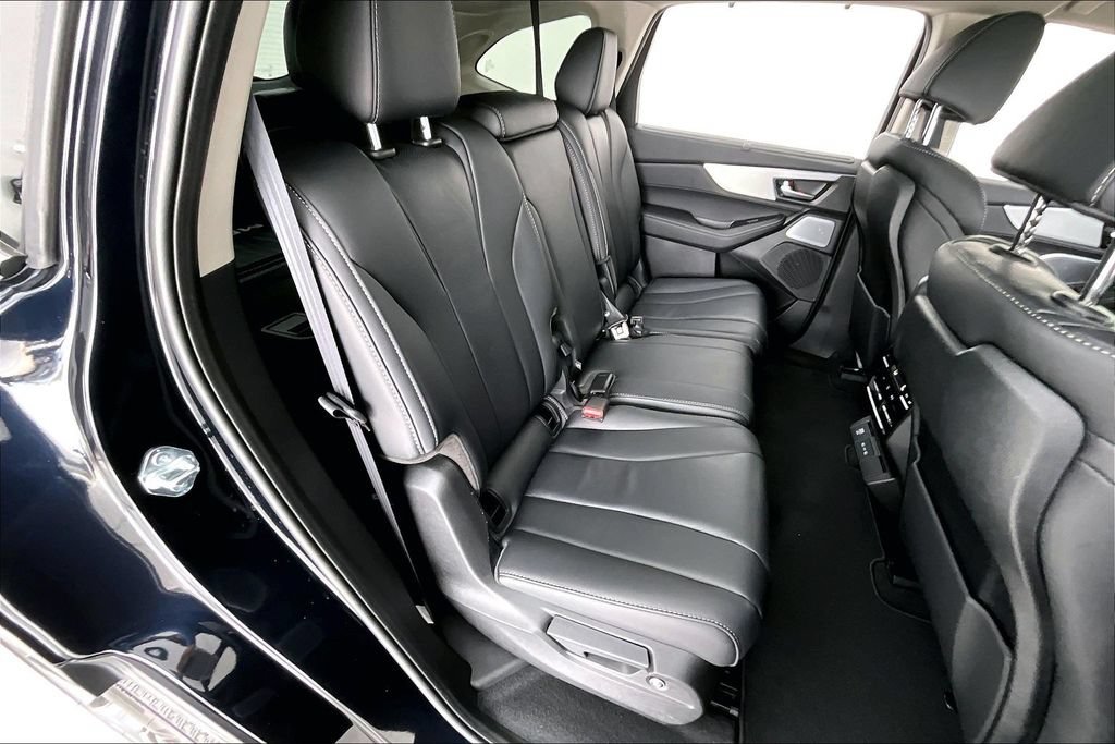 Certified 2026 Acura MDX w/ Technology Package FWD image 36