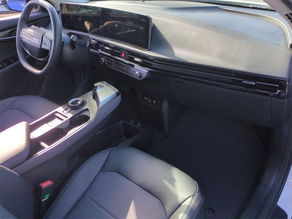 New 2025 Kia EV6 Light image 26