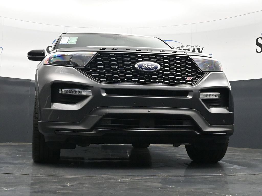 Used 2020 Ford Explorer ST w/ ST Street Pack image 18