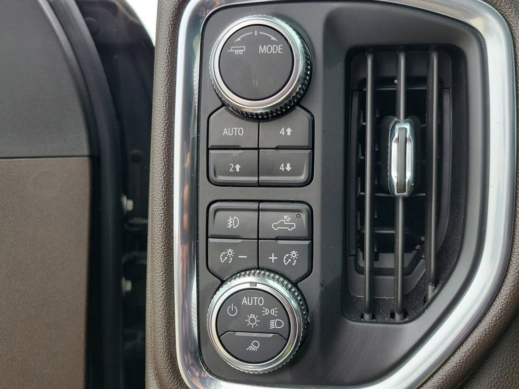 Used 2023 GMC Sierra 2500 Denali w/ Denali Ultimate Package AWD/4WD image 24