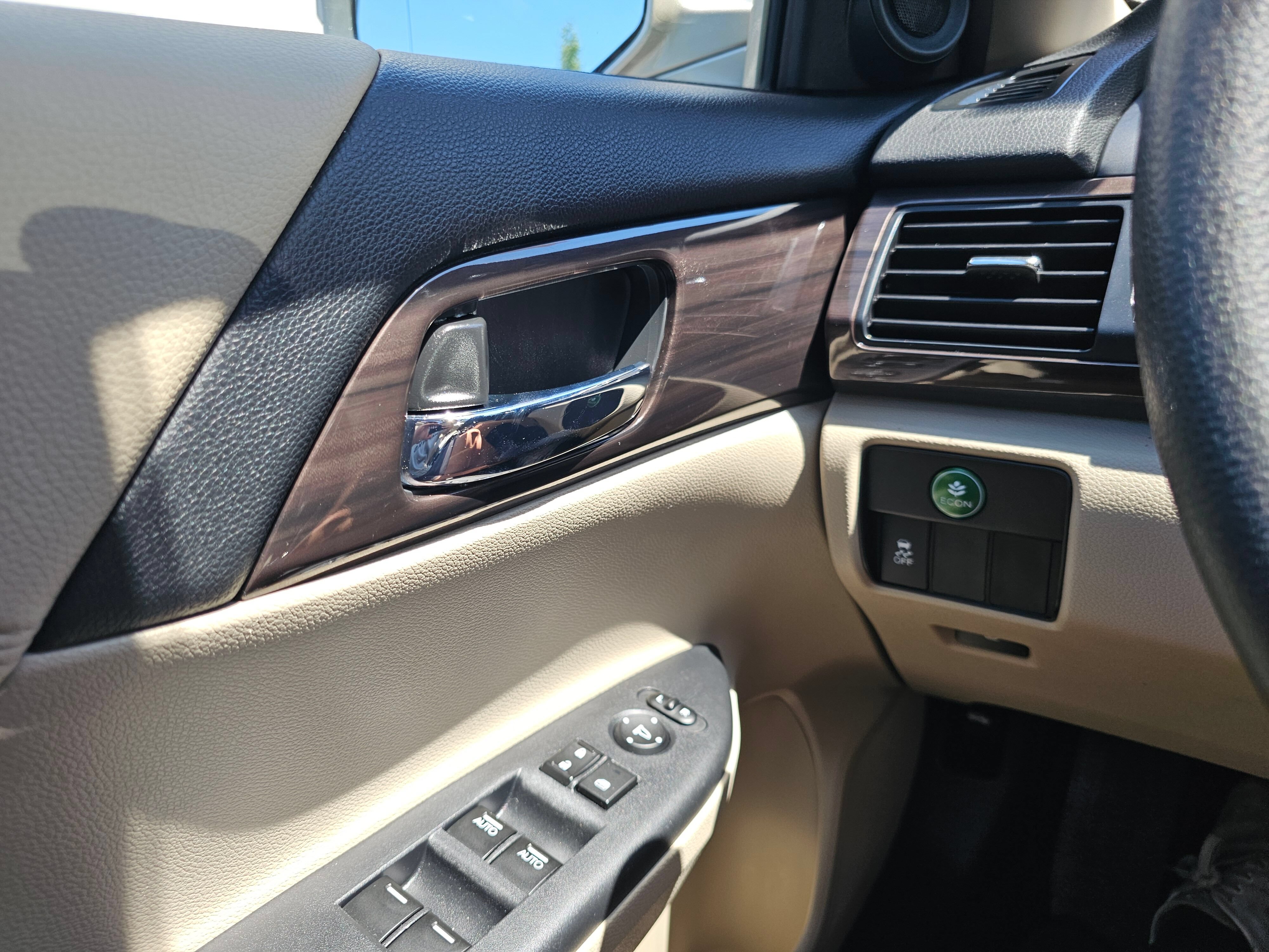 Used 2016 Honda Accord EX image 34