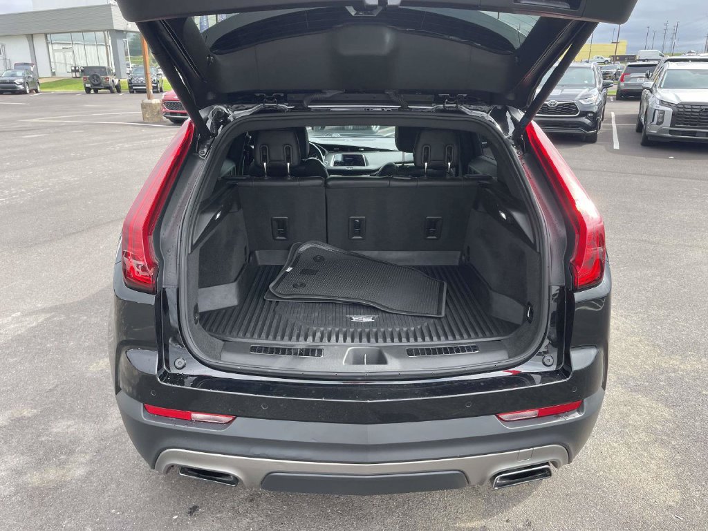 Used 2019 Cadillac XT4 Premium Luxury w/ Technology Package AWD/4WD image 10