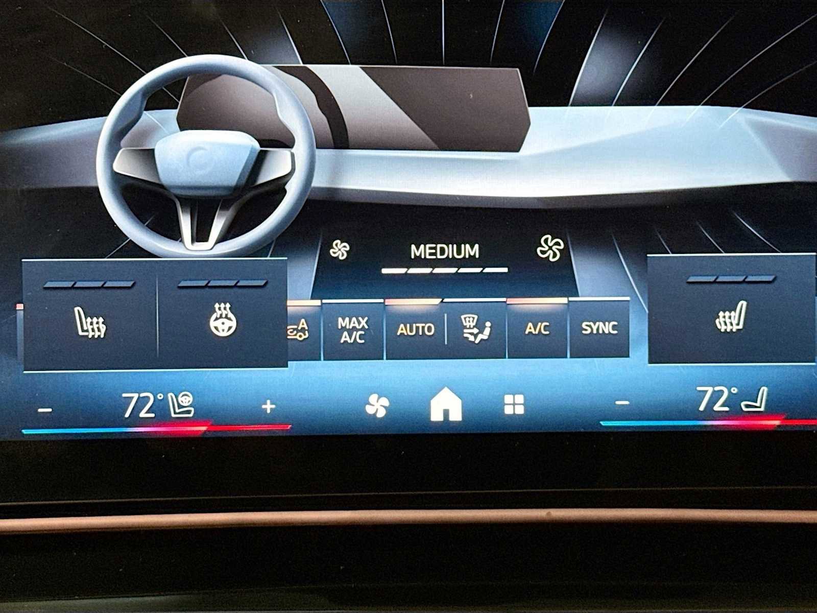 Certified 2025 BMW X2 xDrive28i AWD/4WD image 18