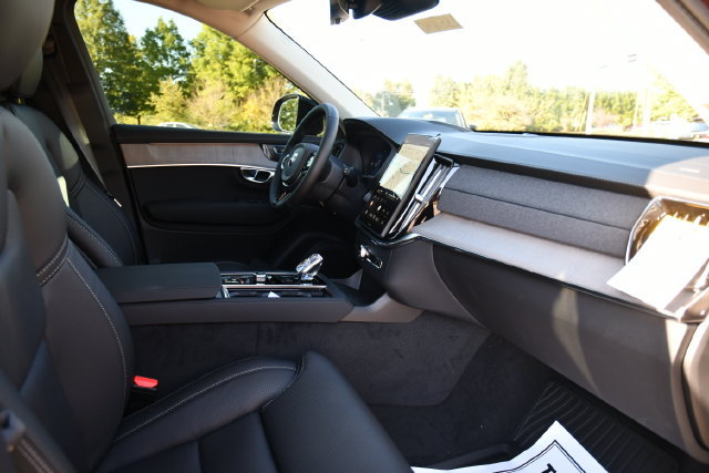 New 2027 Volvo XC90 B6 Ultra AWD/4WD image 34