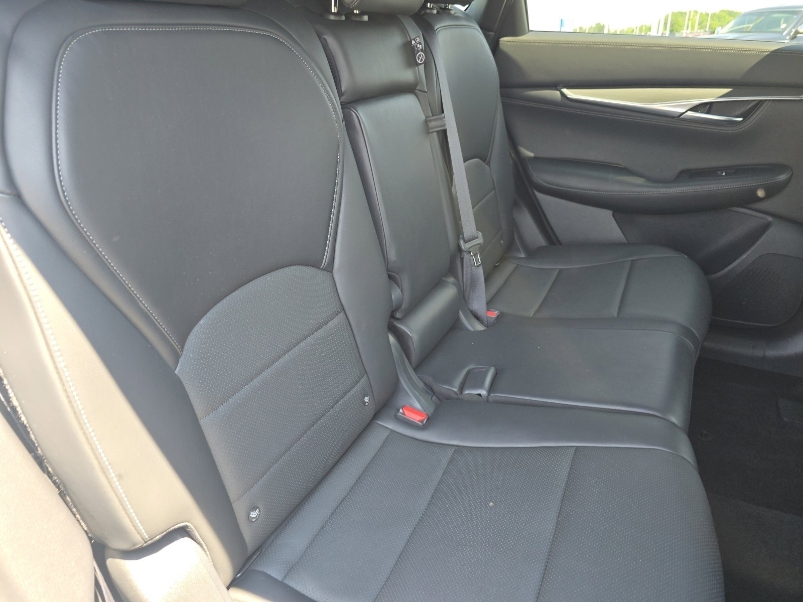 Used 2023 INFINITI QX55 Luxe w/ Cargo Package image 32