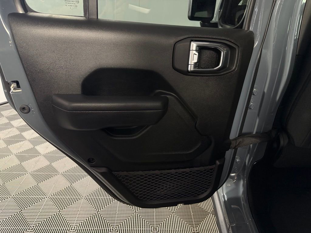 Used 2025 Jeep Wrangler Willys 4xe image 29