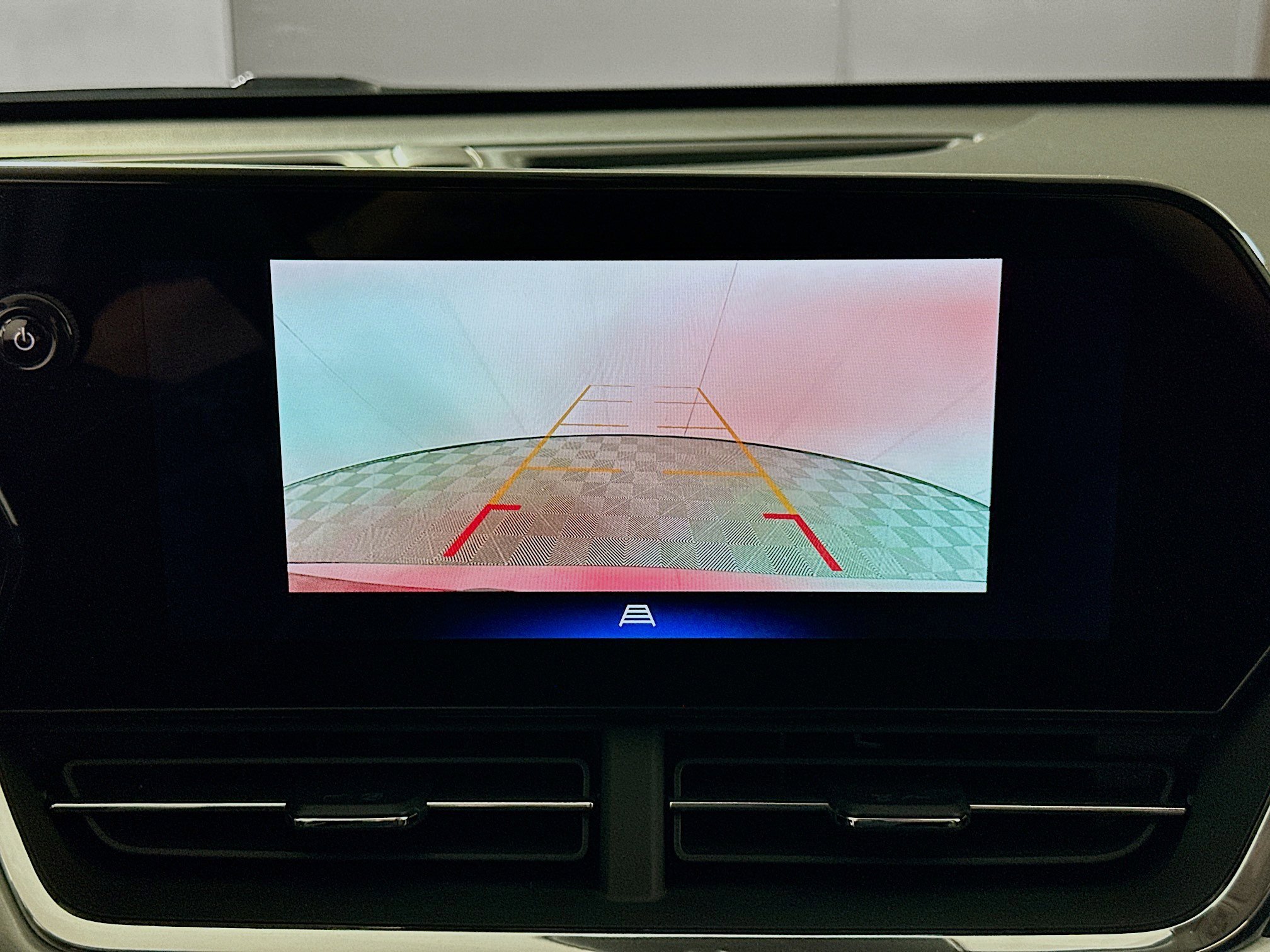 Used 2025 Chevrolet Trax LT w/ LT Convenience Package image 22