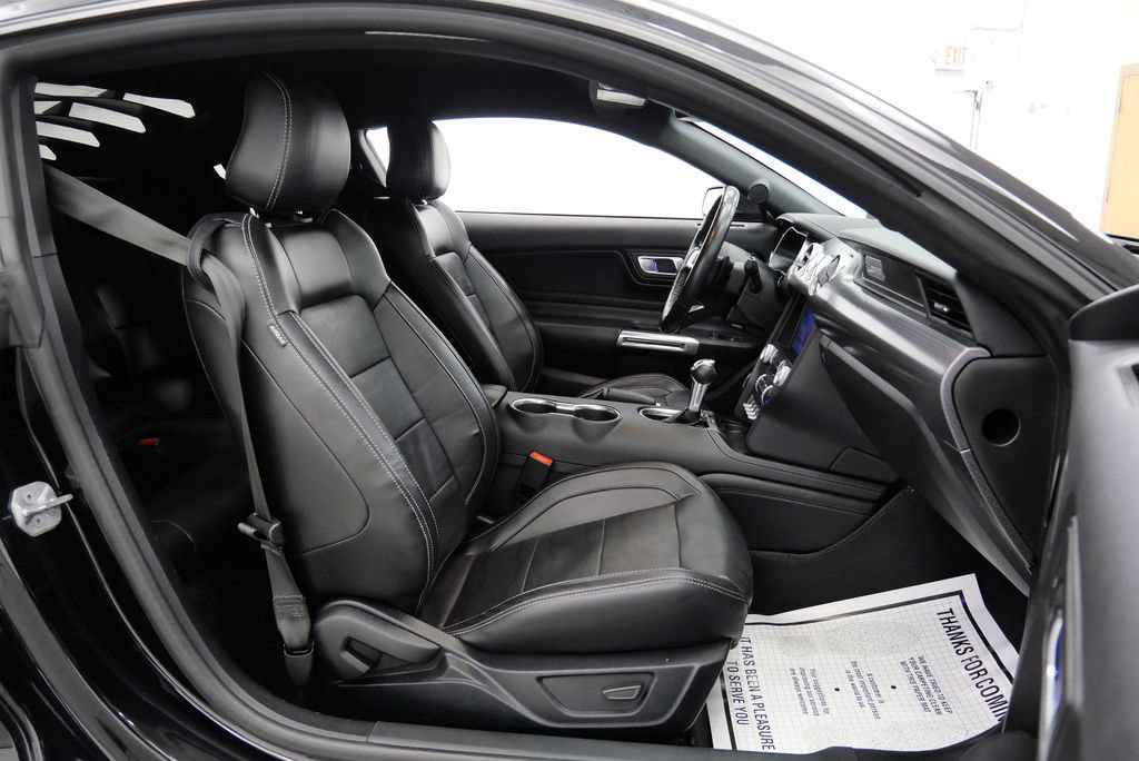 Used 2022 Ford Mustang GT Premium w/ GT Performance Package RWD image 16