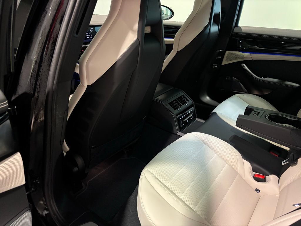 Certified 2026 Porsche Panamera 4 AWD/4WD image 24