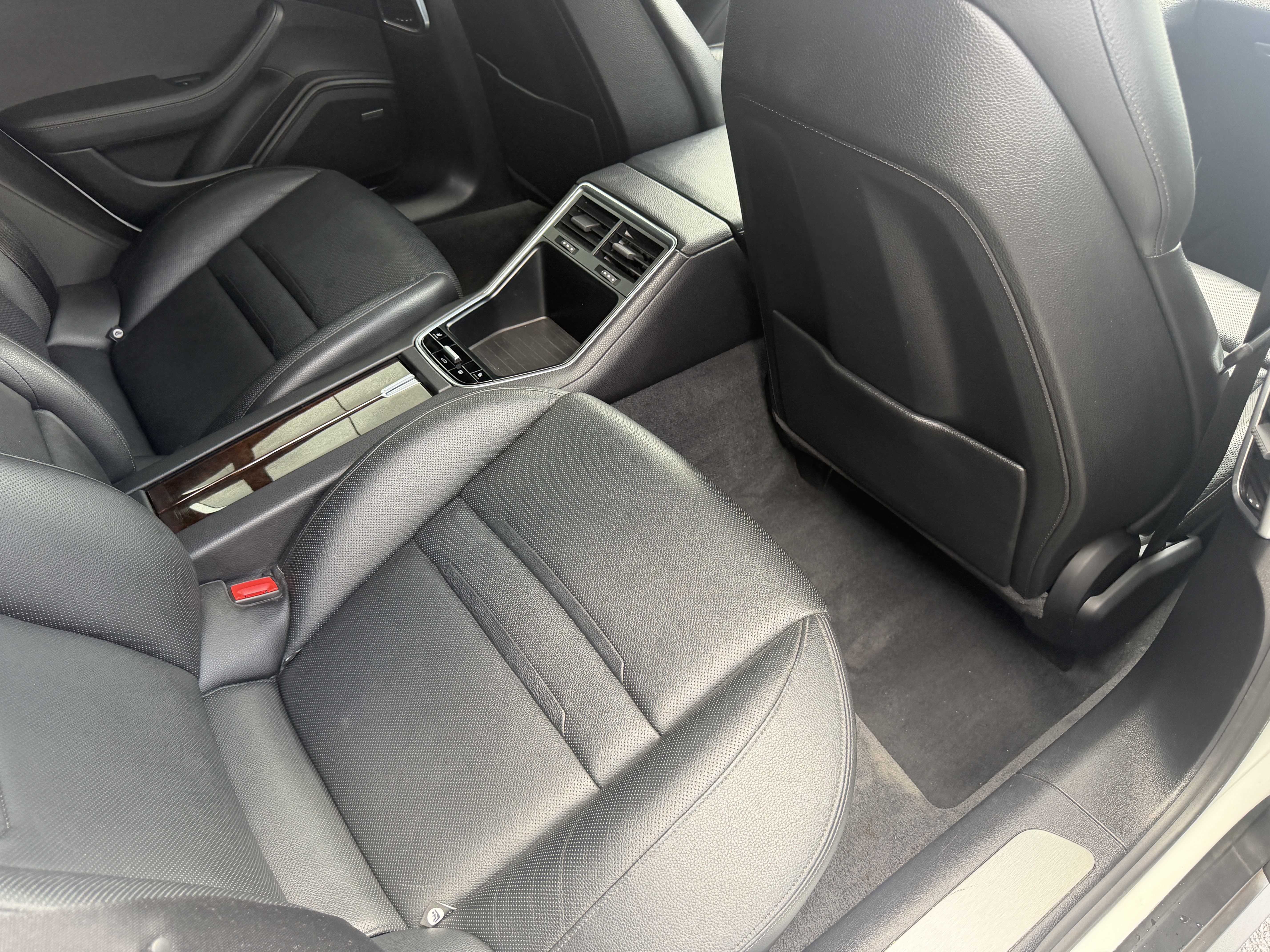 Certified 2018 Porsche Panamera 4 AWD/4WD image 17