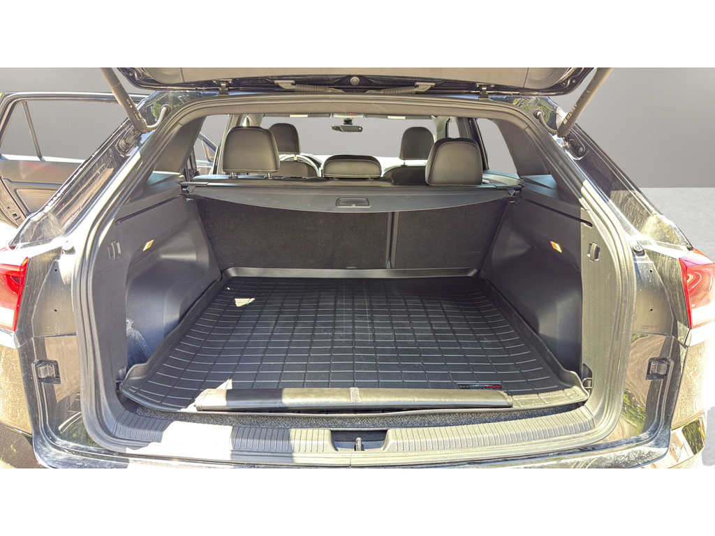 Used 2023 Volkswagen Atlas Cross Sport SEL AWD/4WD image 26