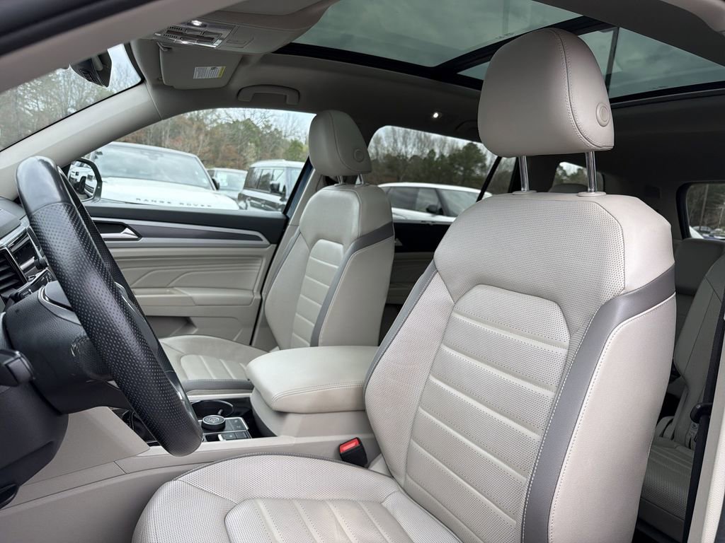 Used 2021 Volkswagen Atlas SEL Premium image 9