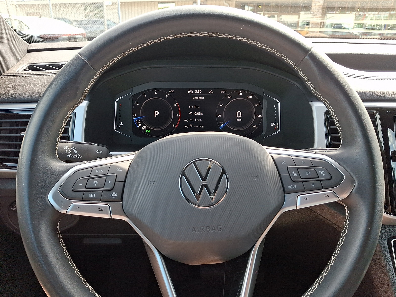 Certified 2022 Volkswagen Atlas Cross Sport SE w/ Black Wheel Package AWD/4WD image 18