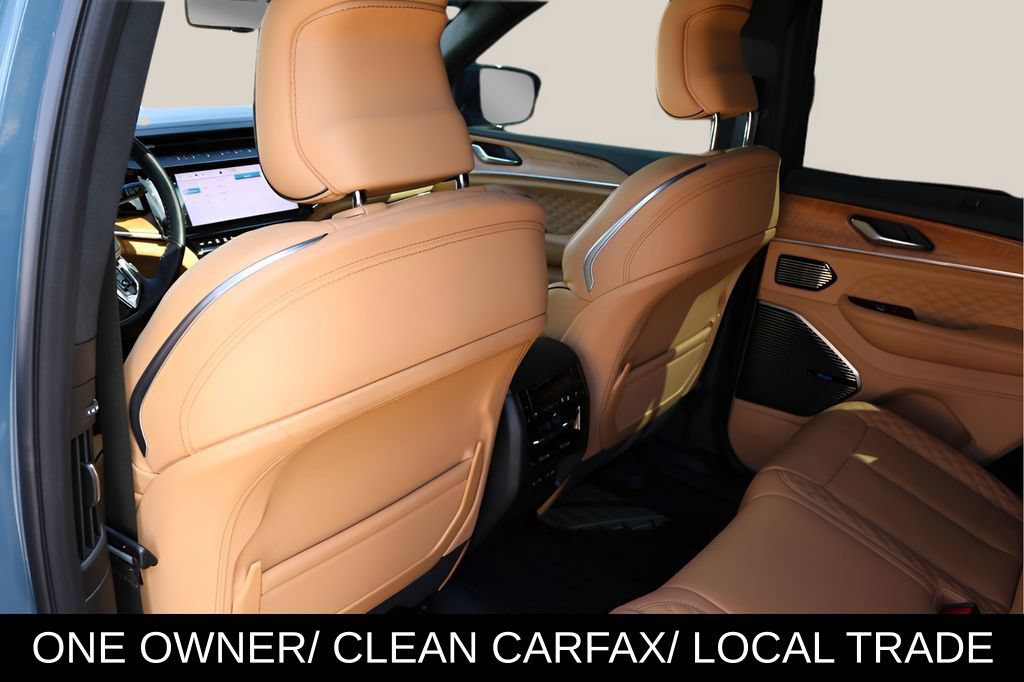 Used 2026 Jeep Grand Cherokee Summit w/ Obsidian Package AWD/4WD image 15