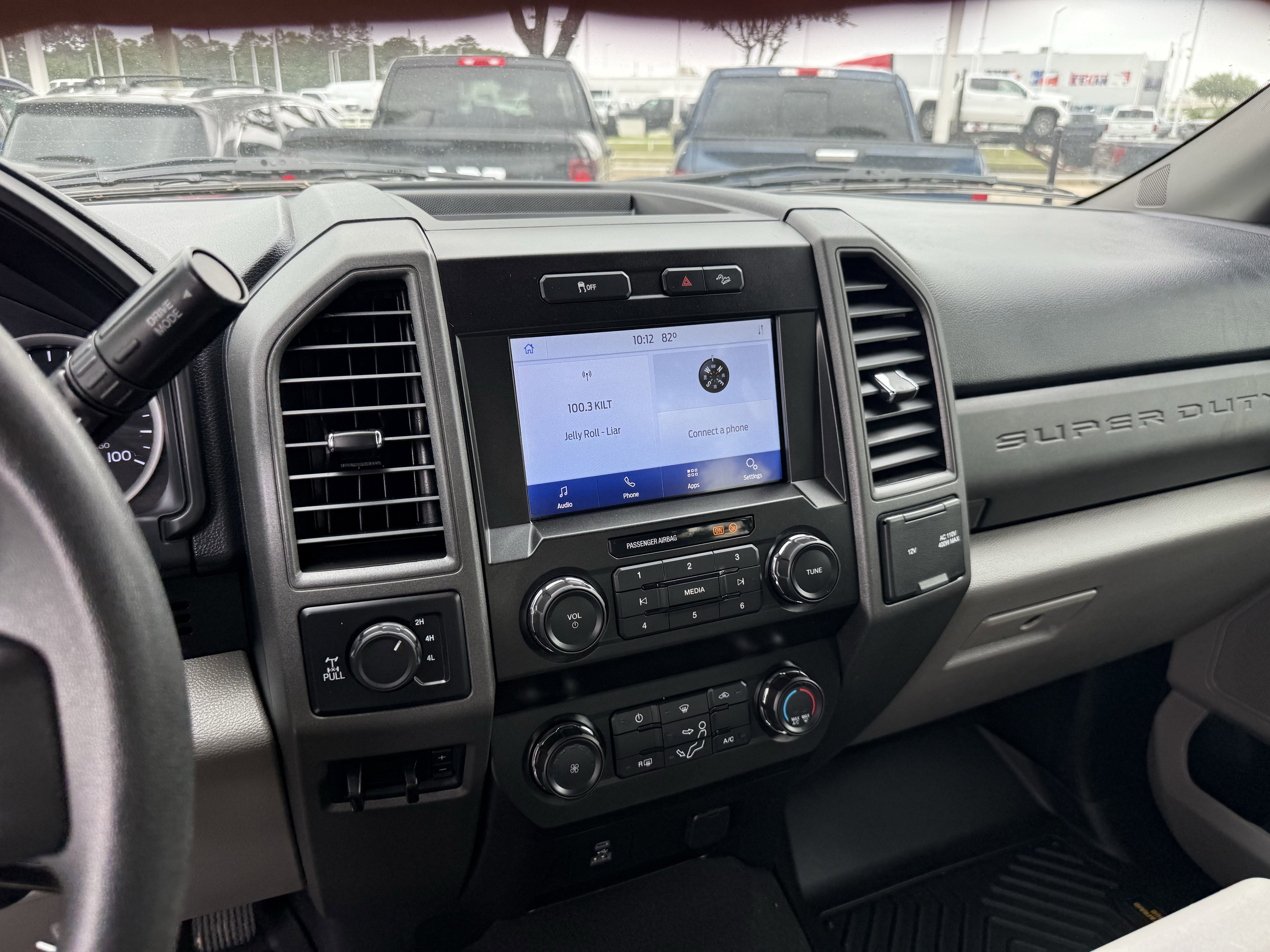 Used 2021 Ford F250 XL w/ STX Appearance Package AWD/4WD image 18