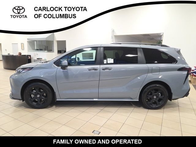New 2026 Toyota Sienna XLE Woodland Edition AWD/4WD image 3