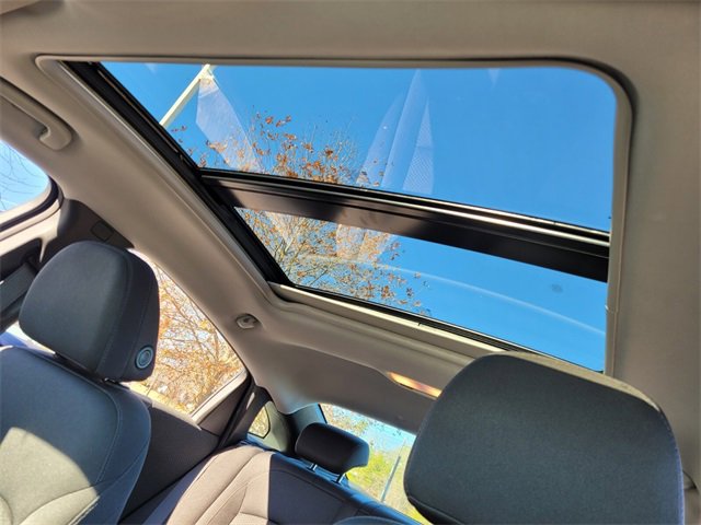 Used 2023 Chevrolet Malibu LT image 9