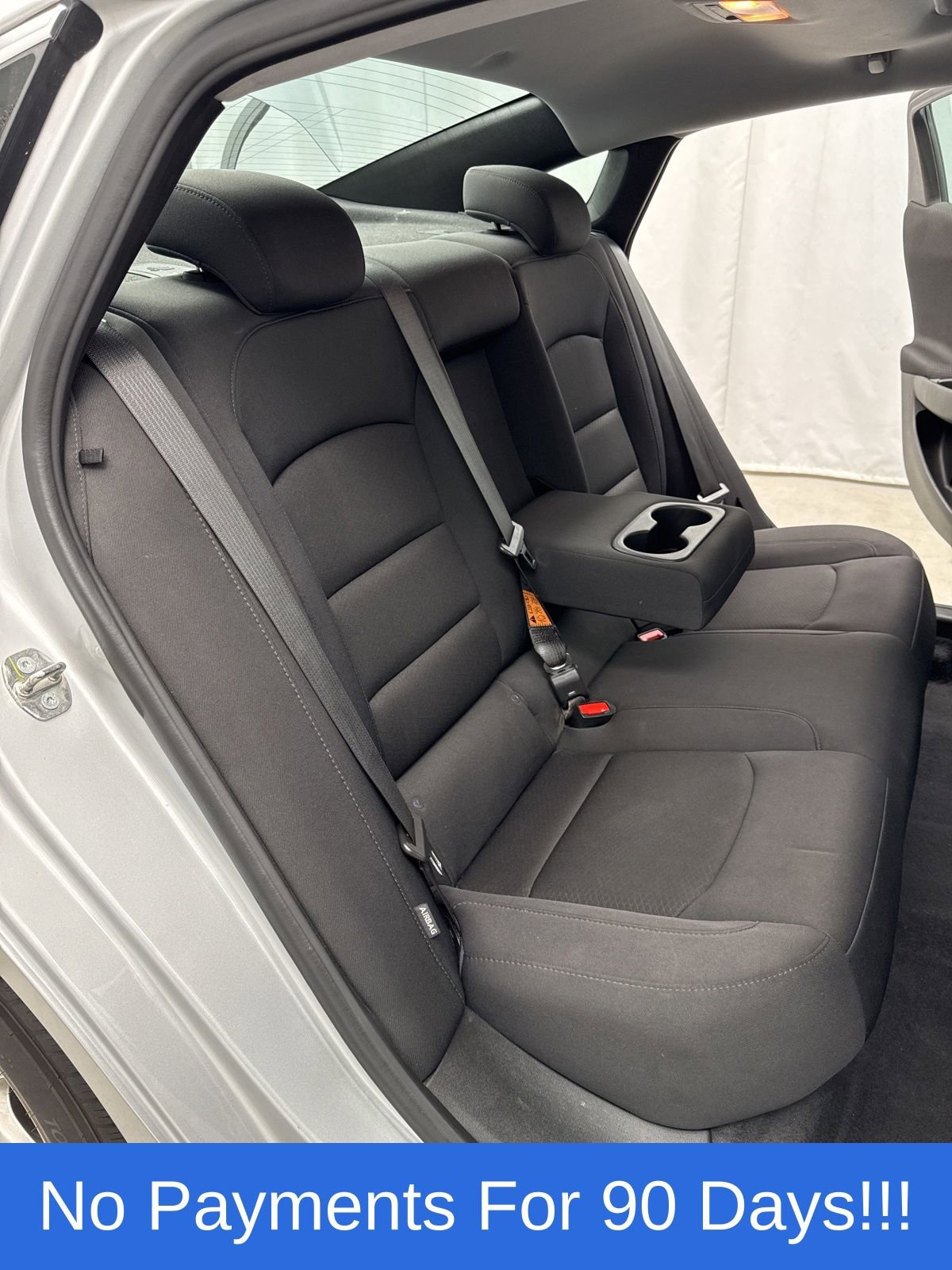Used 2022 Chevrolet Malibu LT FWD image 35