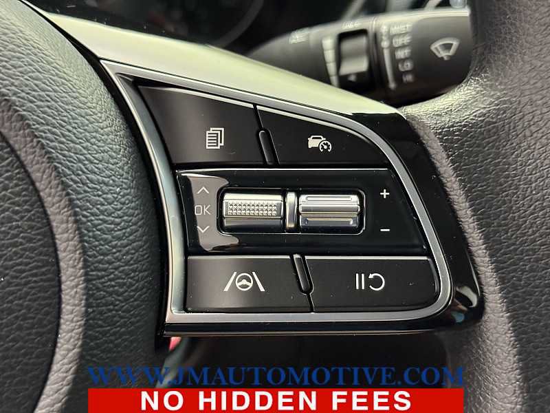 Used 2023 Kia Forte LXS w/ LXS Technology Package FWD image 35