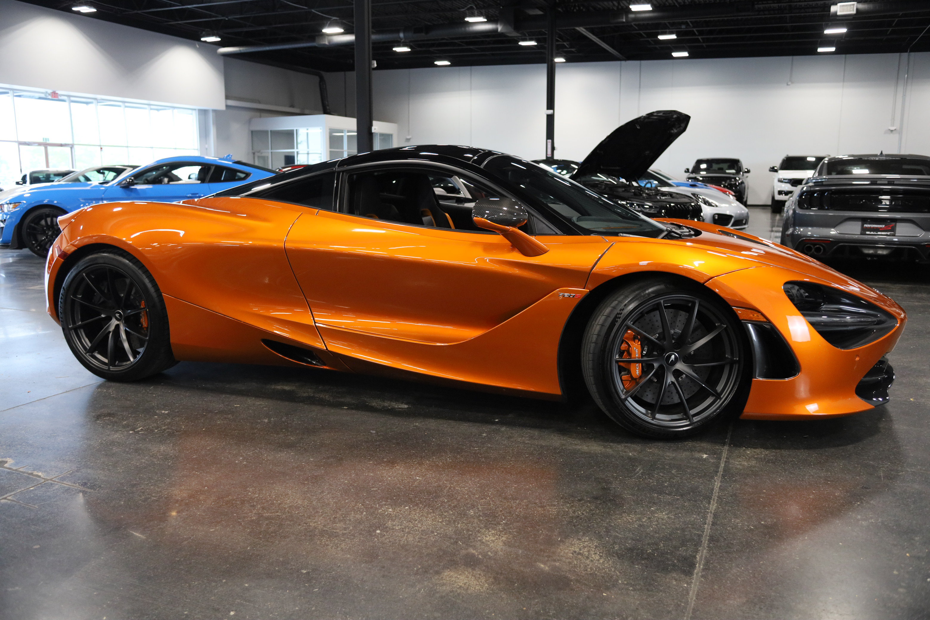 Used 2019 McLaren 720S Performance RWD image 7