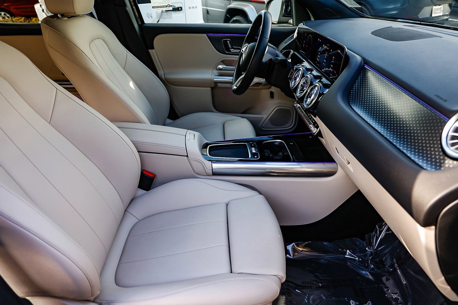 Used 2025 Mercedes-Benz GLA 250 image 17