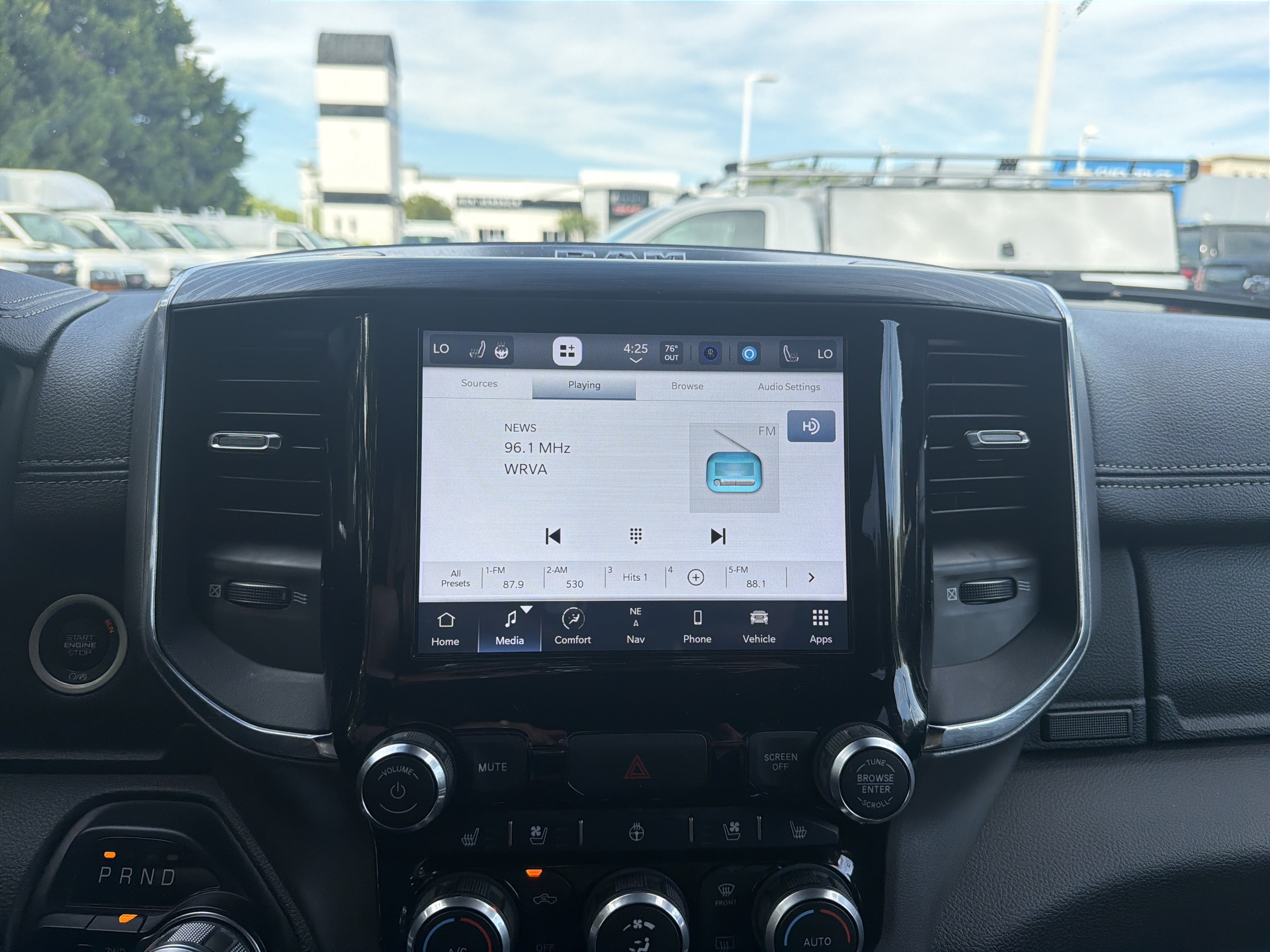 Used 2024 RAM 1500 Laramie image 23