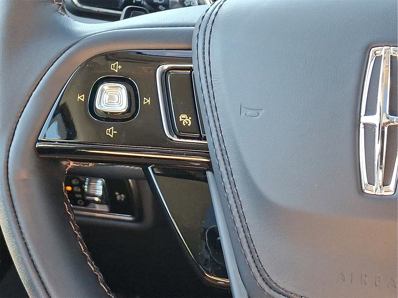 New 2025 Lincoln Aviator Reserve image 15