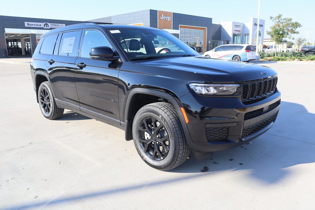 New 2025 Jeep Grand Cherokee L Altitude