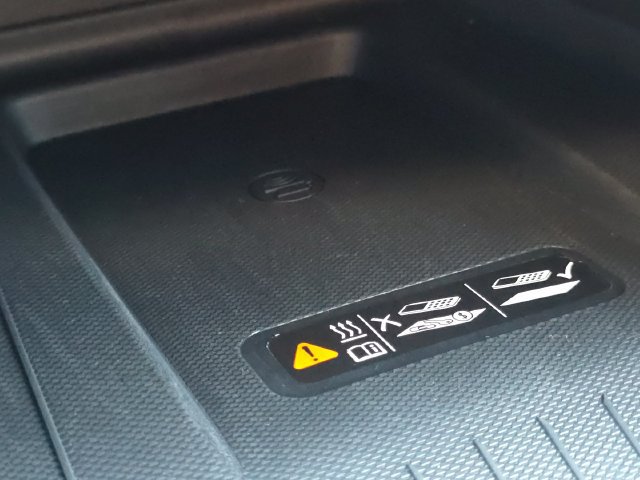 Certified 2026 Chevrolet Equinox EV RS AWD/4WD image 29