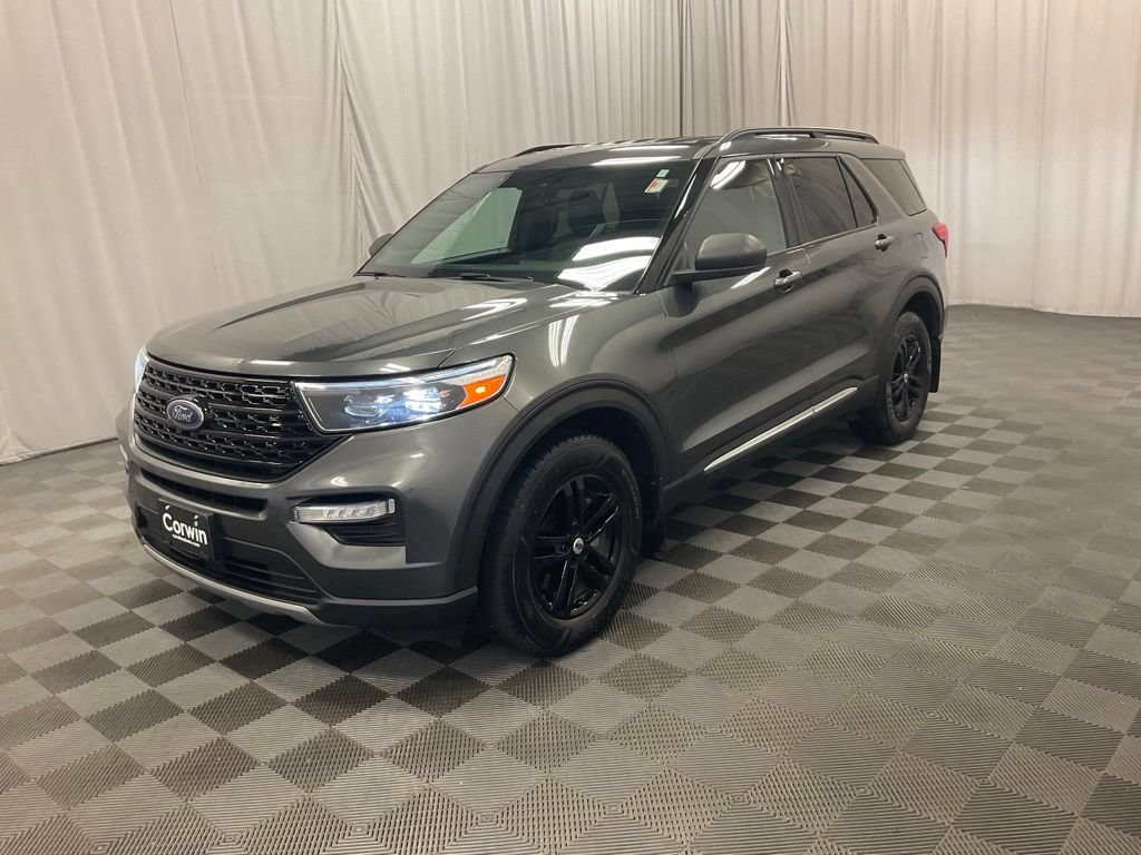 Used 2020 Ford Explorer XLT w/ Equipment Group 202A AWD/4WD image 5