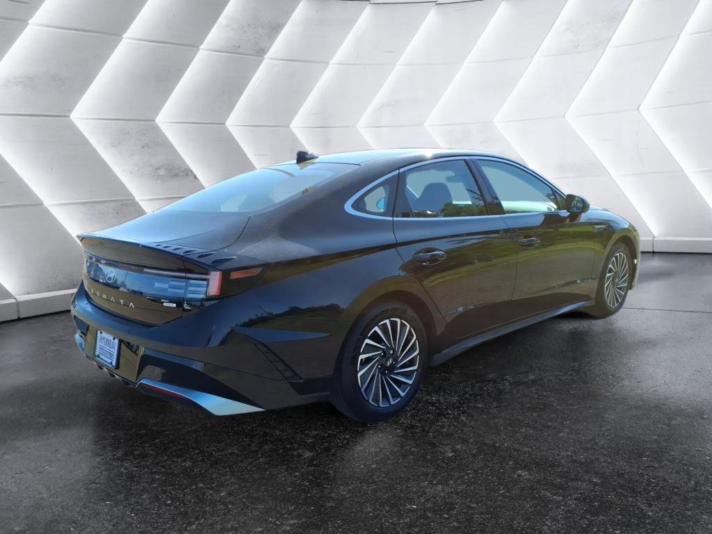Used 2024 Hyundai Sonata SEL FWD image 5