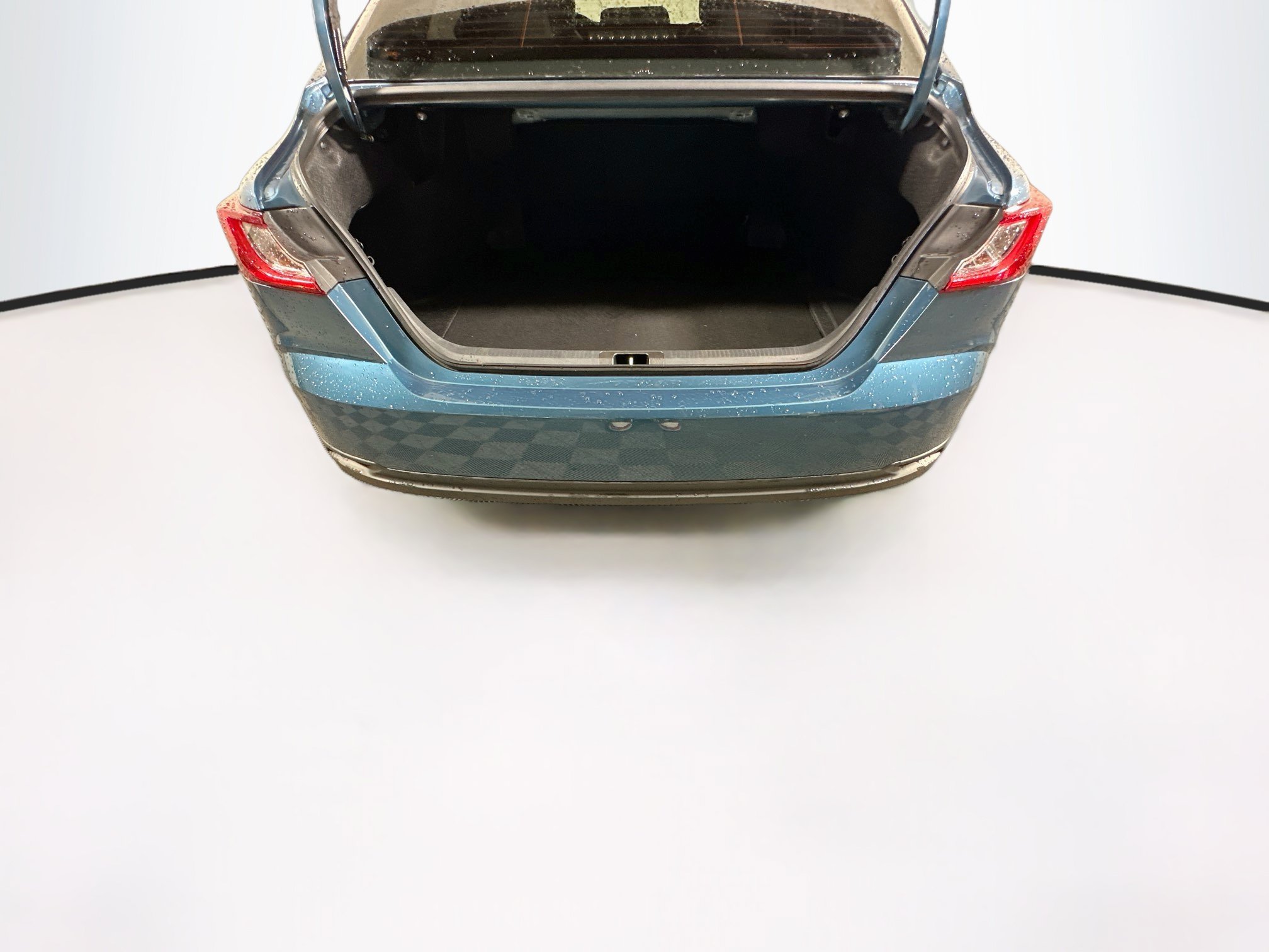 Used 2025 Toyota Camry LE w/ Convenience Package FWD image 31