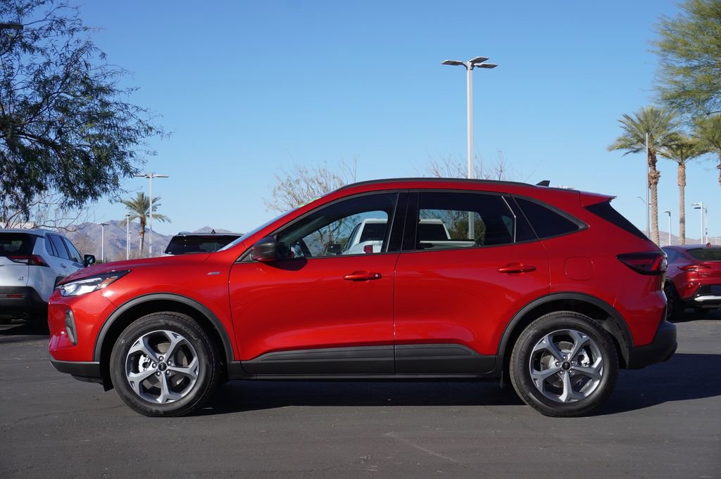 Used 2025 Ford Escape ST-Line w/ Tech Pack #1 image 2