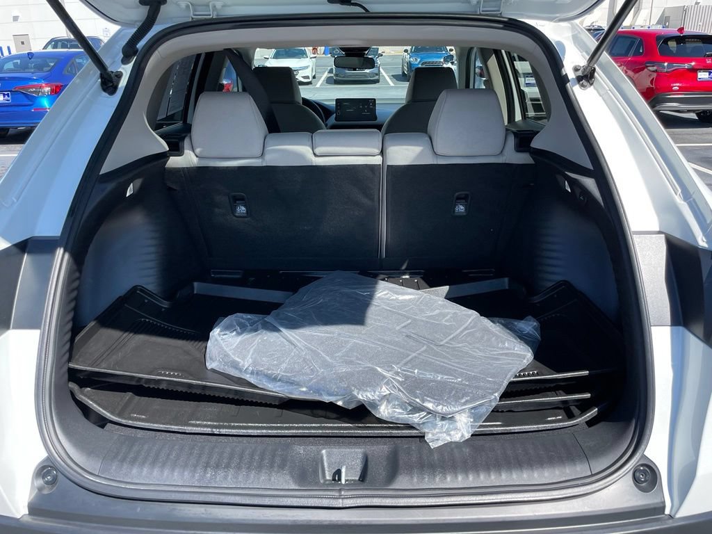 Certified 2026 Honda HR-V LX image 40
