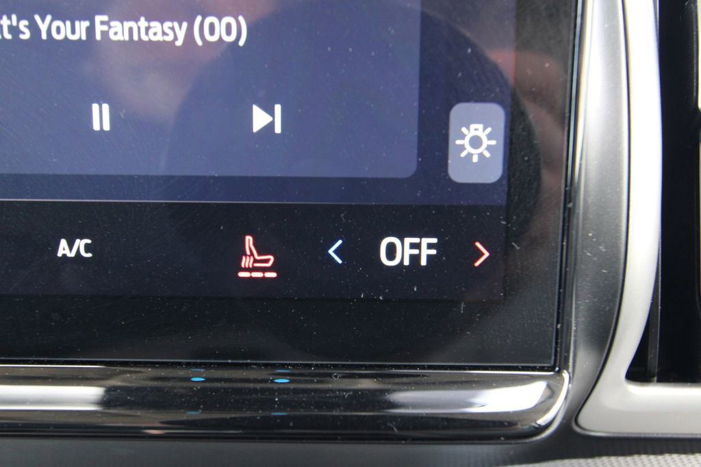 Used 2025 Ford Expedition Active AWD/4WD image 32