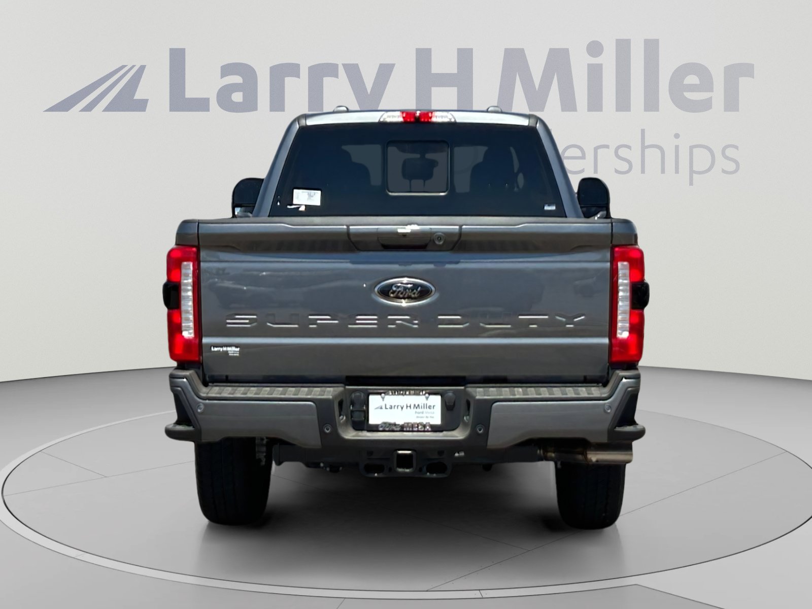 New 2026 Ford F350 Lariat w/ Black Appearance Package AWD/4WD image 4