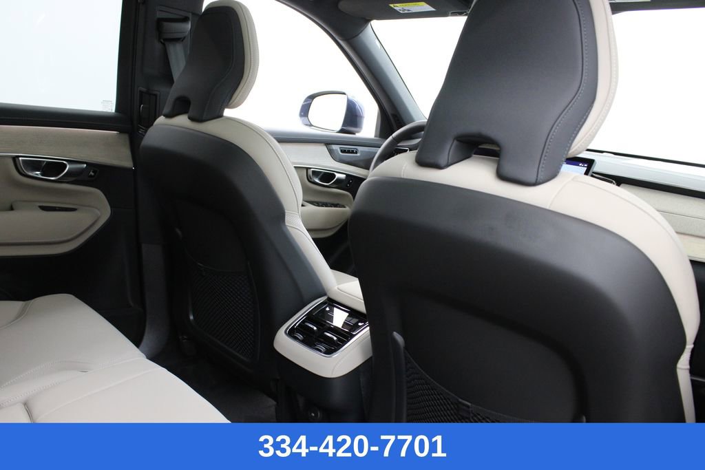 New 2026 Volvo XC90 B6 Plus image 21